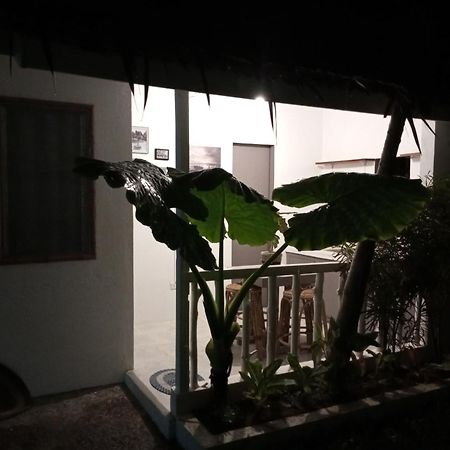 Laluna Cottages El Nido Zimmer foto